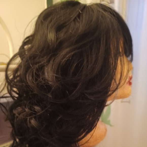 Beautiful Wig - Picture 3 of 9